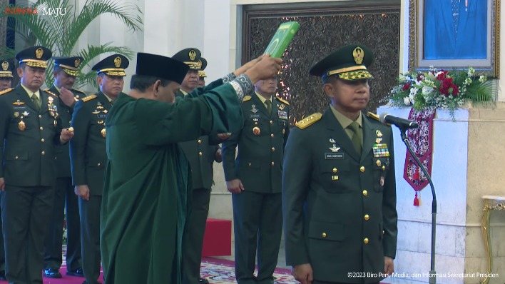 Presiden Jokowi Lantik Letjen TNI Agus Subiyanto Jadi KSAD